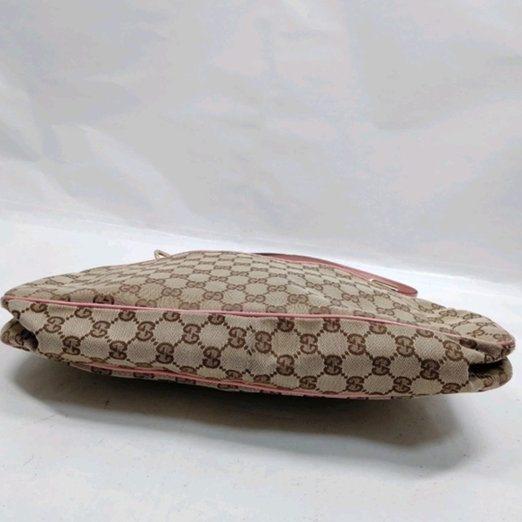 Gucci Eclipse Shoulder Bag - Picture 5 of 8